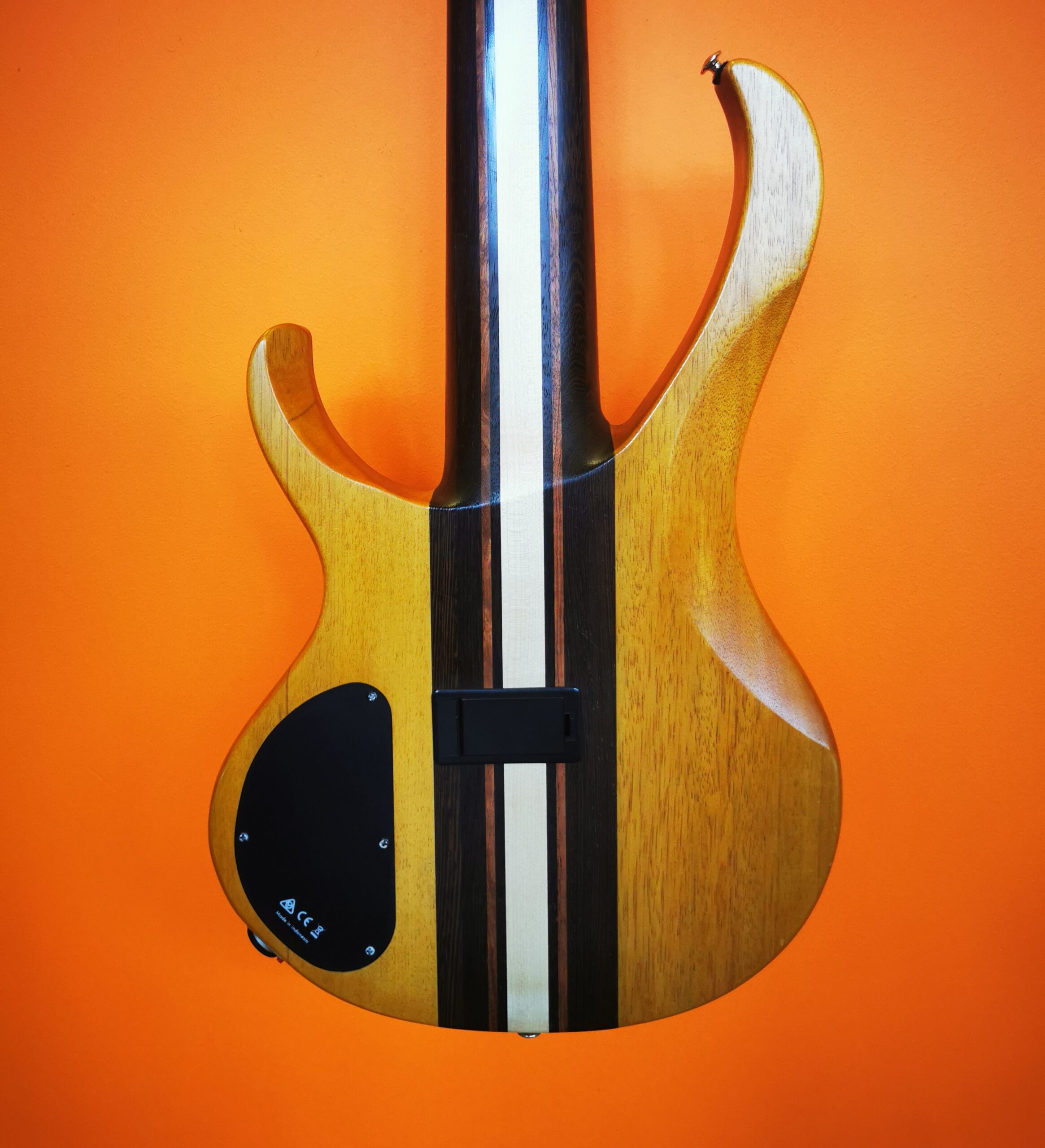 Ibanez BTB 1606 NTF Premium 6 String Bass